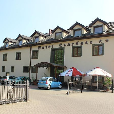 Hotel Czardasz Września Extérieur photo