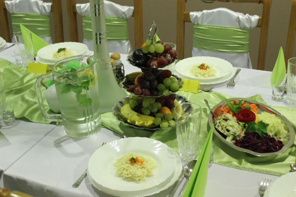 Hotel Czardasz Września Extérieur photo
